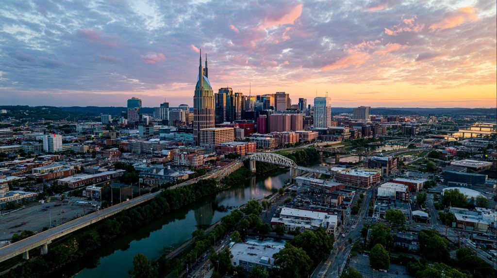 How to Spend the Day in Nashville – Broadway Edition